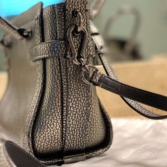 NEW Coach Swagger Bag - Picture 4 of 5